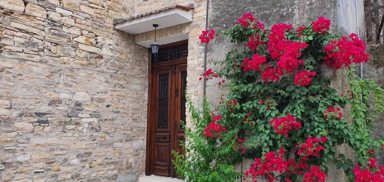 Вілла Bougainvillea House *